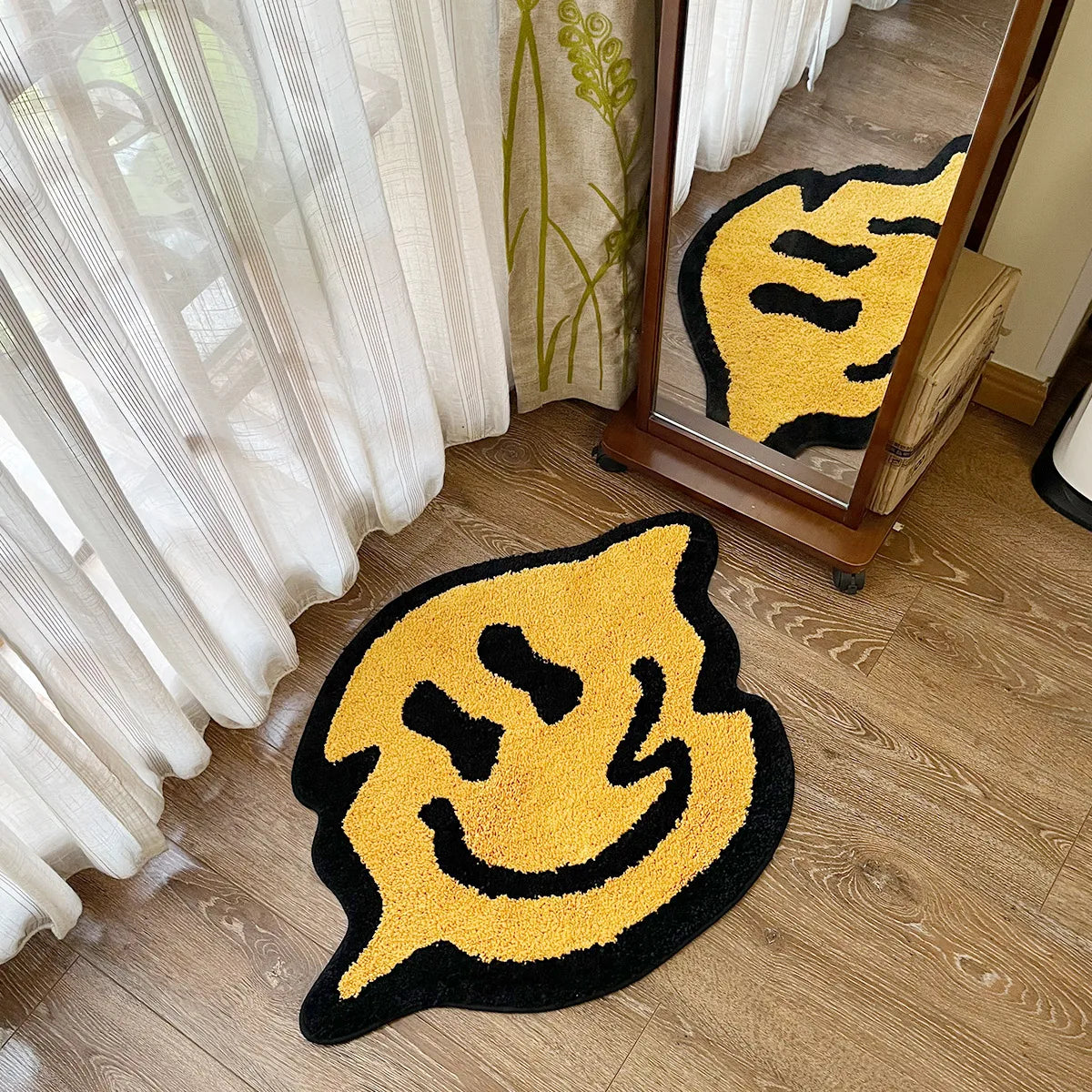 Trippy Smiling Tufted Rug
